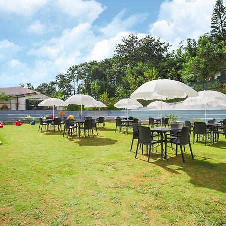 La Nicholas Lake View By Summit Hotels Shillong Extérieur photo