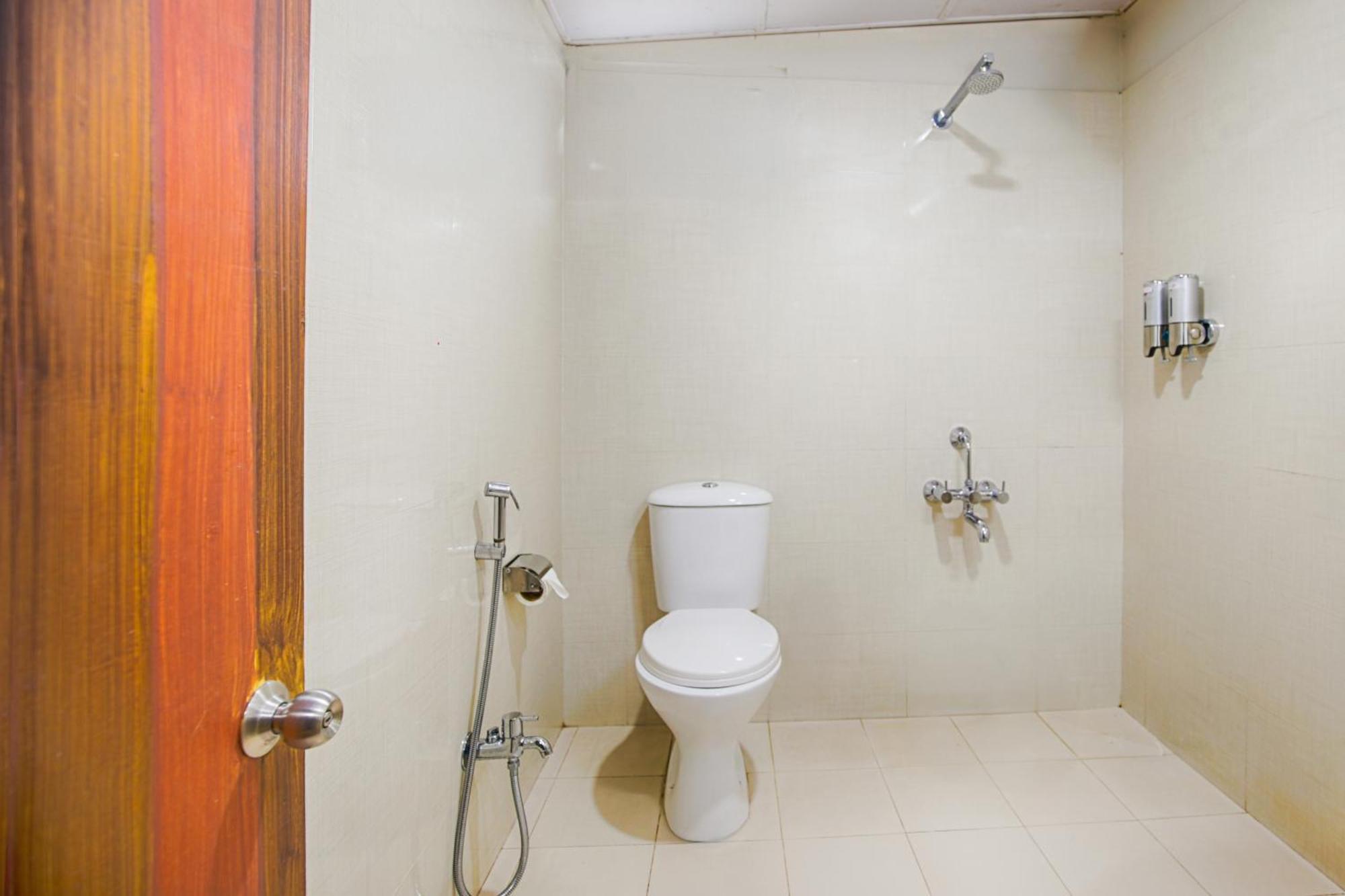 La Nicholas Lake View By Summit Hotels Shillong Chambre photo
